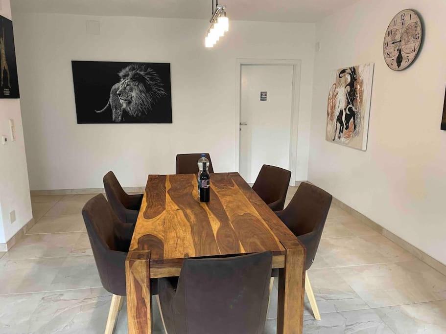 Moderne Wohnung Mit Stil Gross Gerungs Exterior foto